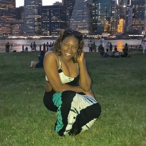 Meet your Posher, Ginelle